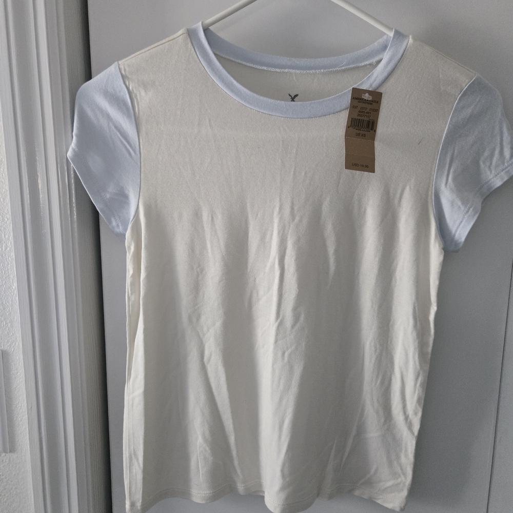 American Eagle Outfitters Cream Tee with Light Blue Sleeves